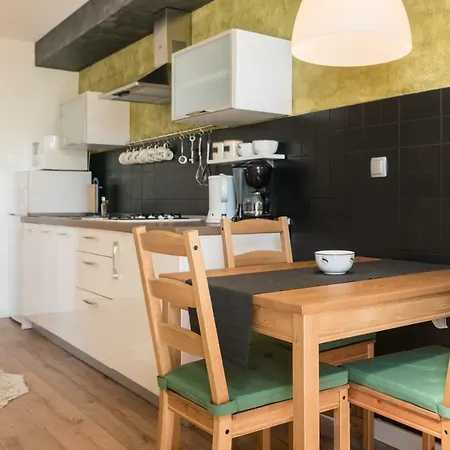 Luxury 1 Bedroom In
